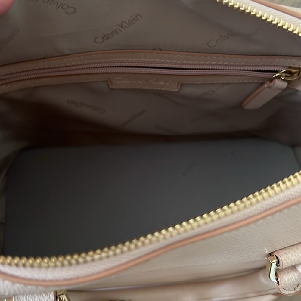 Brand New Never Calvin Kline Purse - Picture 4 of 8